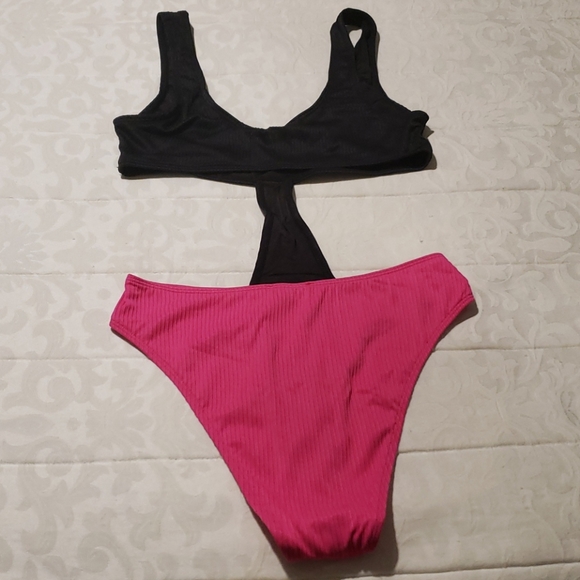 Brand New Swimsuit - Picture 4 of 5